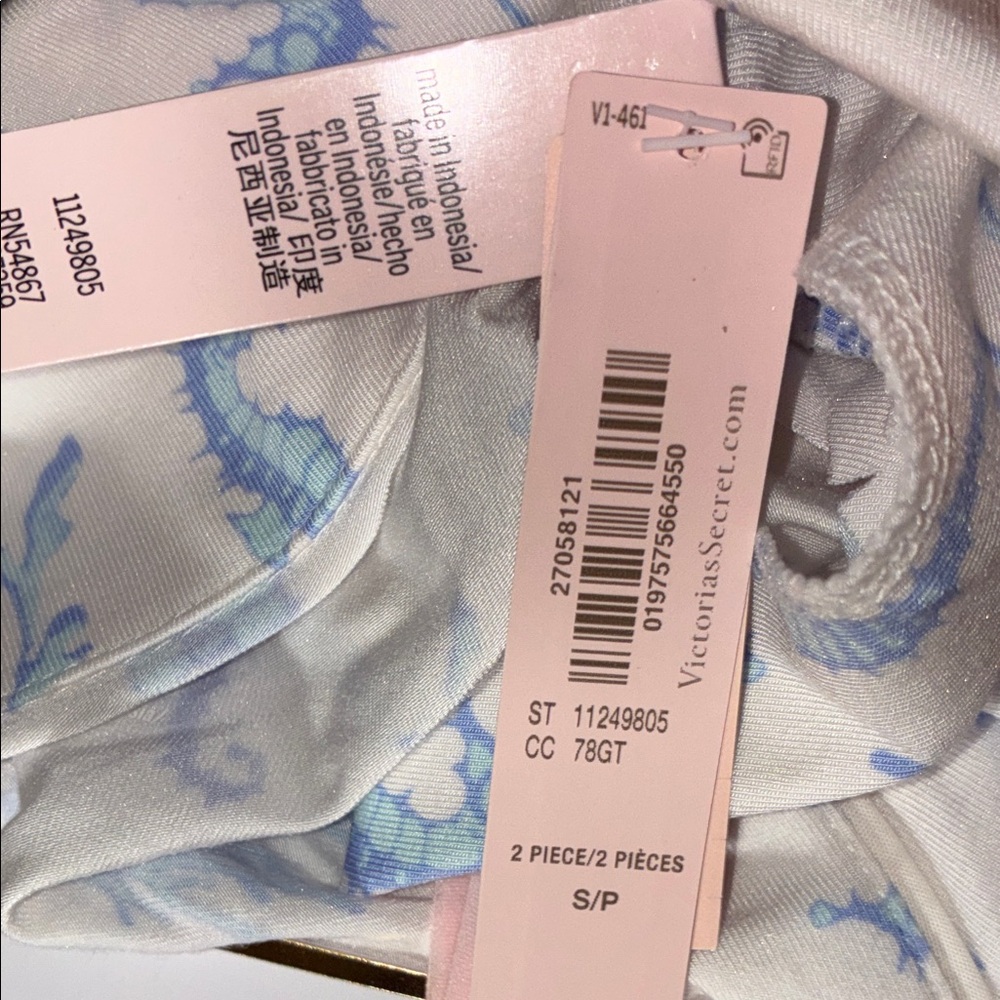 Victoria's Secret White and Blue Seahorse Pajama Set - Picture 6 of 7